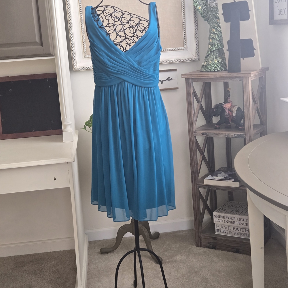 Greenish/Blue Chiffon V-Neck Sleeveless Dress